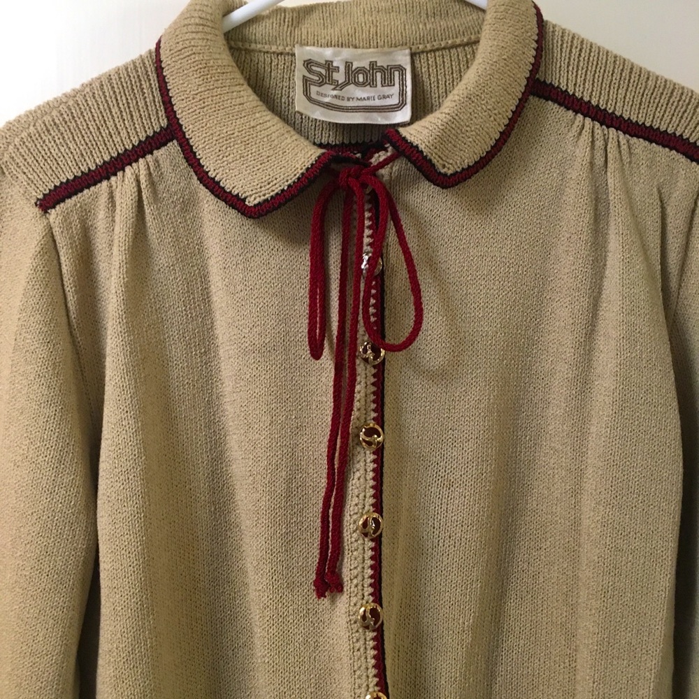 At John by Marie Gray Vintage sweater size Large